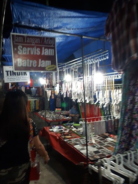 Sayan Night Market
